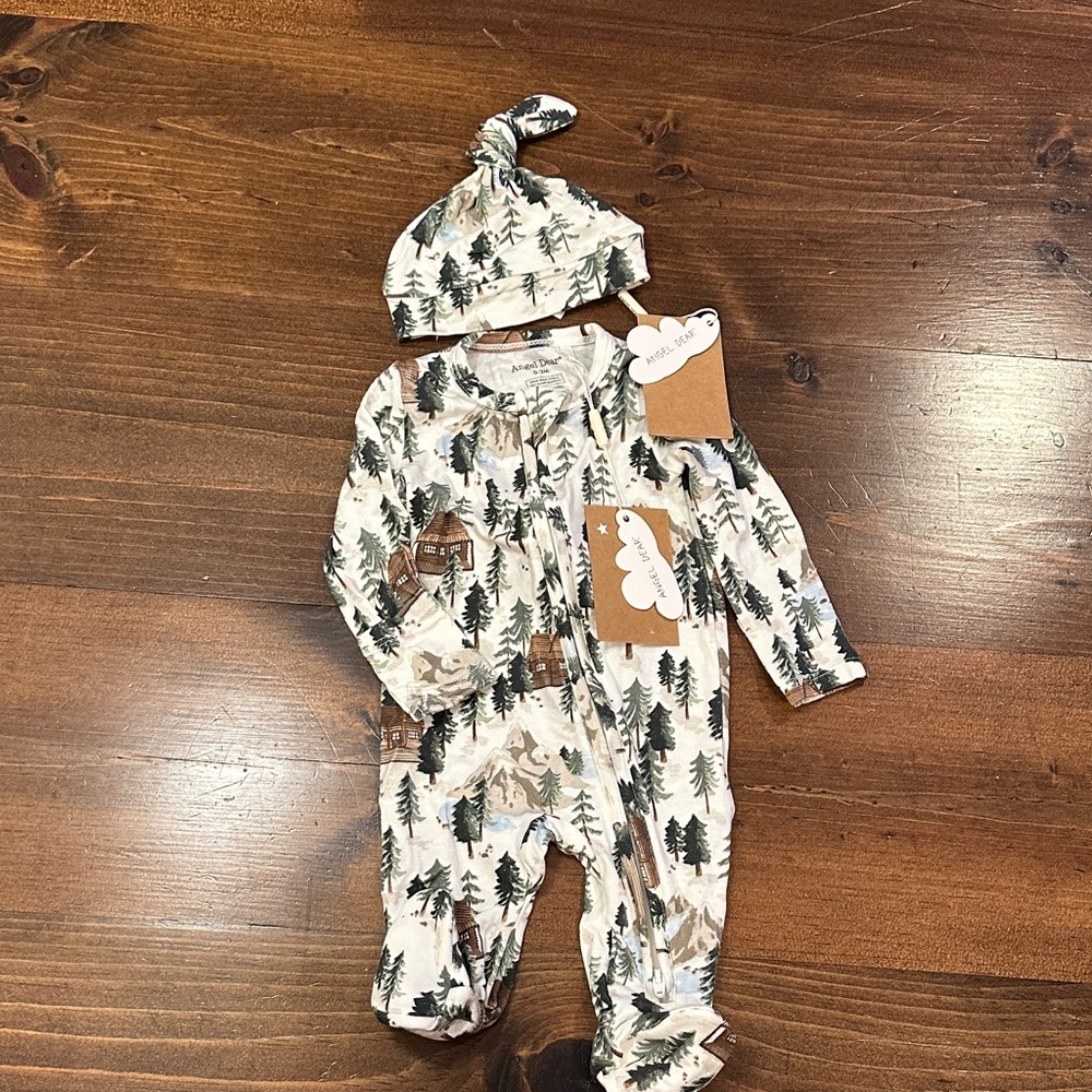 Angel Dear Forest/Cabin Print Baby Set - NWT